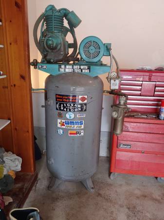 Photo chion pneumatic air compressor 80 gallon 2 hp $400