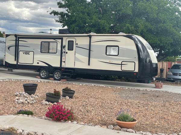 Photo 2016 Forest River Vibe RLS311 $22,000