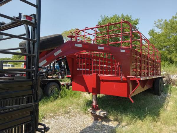 Photo 20 ft red stock trailer $7,995