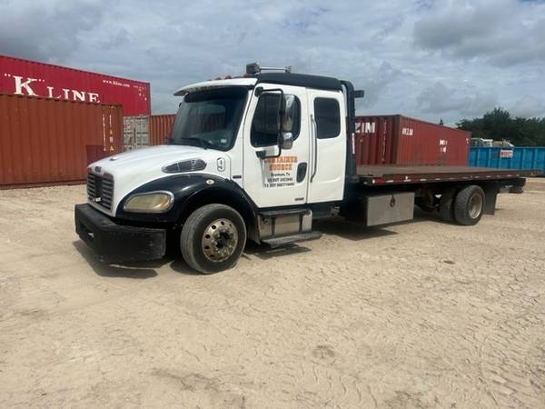 Photo 2007 Freightliner Roll Back $32,500