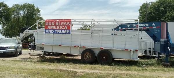 Photo 20 ft ww stock trailer $7,500