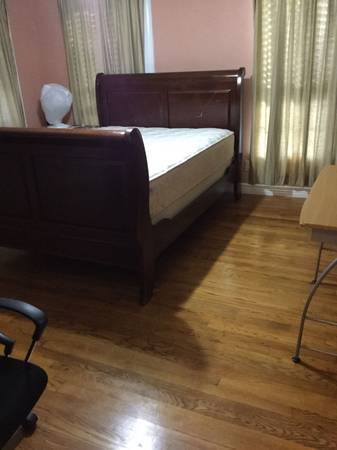 Photo This room is in a quiet private house of 3B2B plus a study room $470