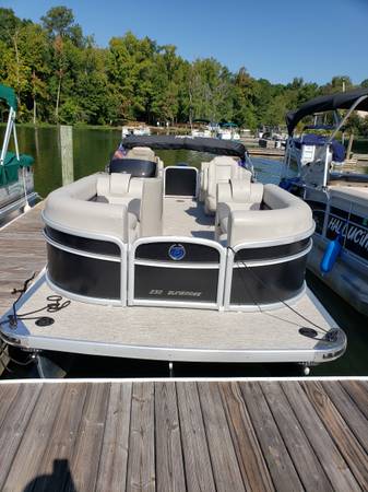 Photo 2022 Premier Tritoon $50,000