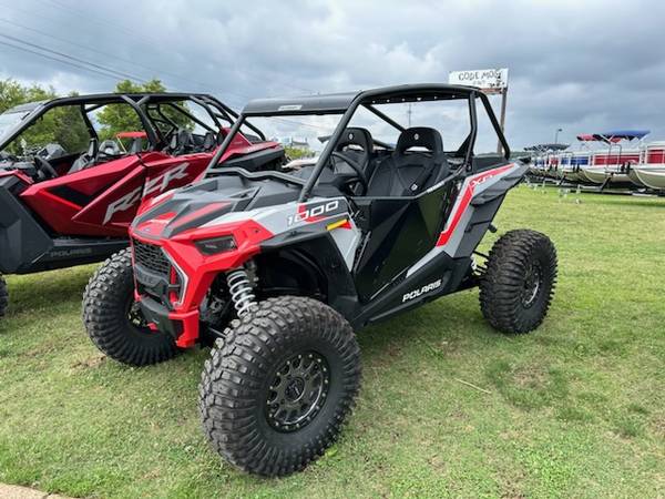 Photo 2023 RZR 1000 XP IN STOCK NOW