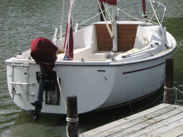 20ft Chrysler sailboat $4,250