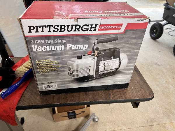 Photo Pittsburgh Automotive Vacuum Pump - 3 cfm $65