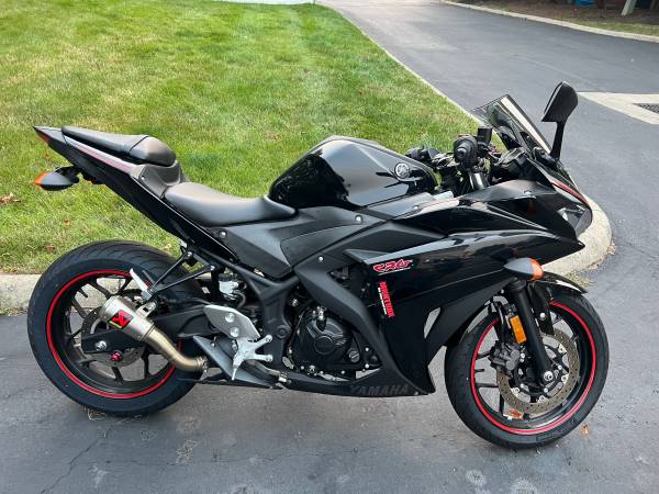 Photo 2018 Yamaha R3 EXCELLENT Condition $5,000