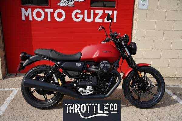 Photo 2023 Moto Guzzi V7 Stone in Red $9,190