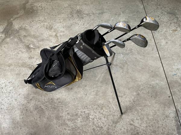 Photo Acuity youth right handed golf club set - woods, irons, putter, bag $45