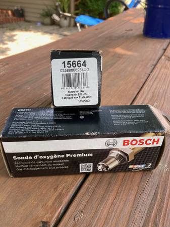 Photo Bosch Oxygen Sensor 15564 Ford Mercury Lincoln Mazda $15