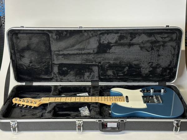 Photo Fender MX Telecaster with Katana 100 MKII $1,125