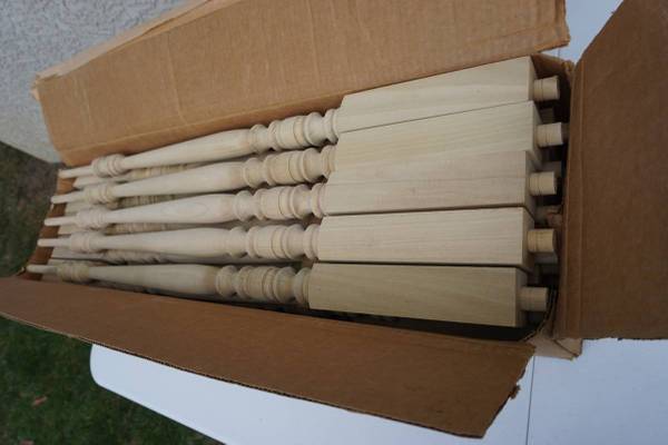 Photo Open Box of 25 New Poplar Balusters - 36 $80
