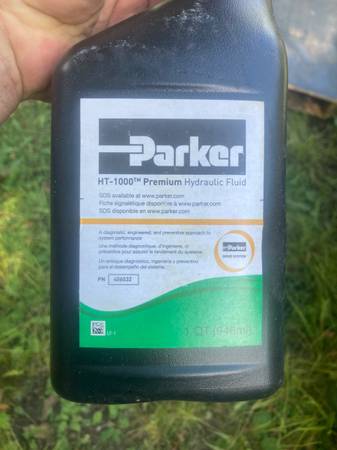 Photo Parker HT-1000 hydraulic Oil $10