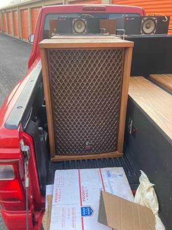 Photo vintage sansui sp-2500 speakers $270