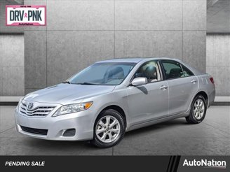 Photo Used 2011 Toyota Camry LE for sale