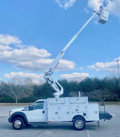 Photo 2012 FORD F450 BUCKET TRUCK-ALTEC AT235 40FT LIFT-TRITON V10 GAS ENGINE-READY TO - $42,500 lsaquo image 1 of 24 rsaquo 1229S HARTMANN near US231 (google map)