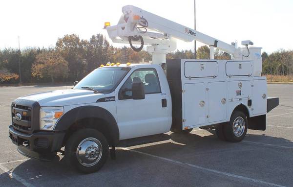 Photo 2012 FORD F450 BUCKET TRUCK-ALTEC AT235 40FT LIFT-121K MILES GAS ENGINE-READY TO - $49,500 lsaquo image 1 of 24 rsaquo 1229 S HARTMANN near US 231 (google map)