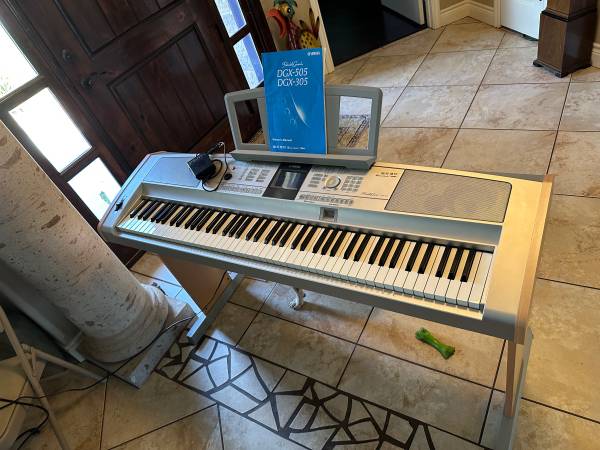 Photo $125 Yamaha elctric piano $125