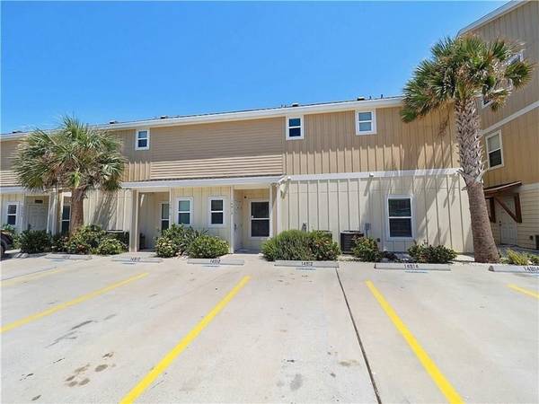 Photo Breathtakingly Beautiful Townhouse in Corpus Christi. 2 Beds, 3 Baths $479,900