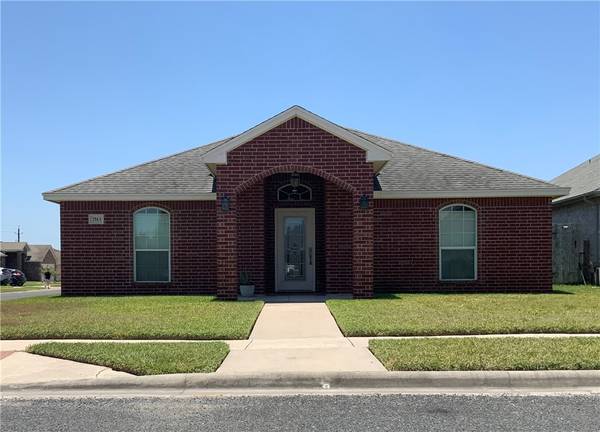 Photo Luxurious Living thats Affordable - Home in Corpus Christi. 3 Beds, 2 Baths $283,500