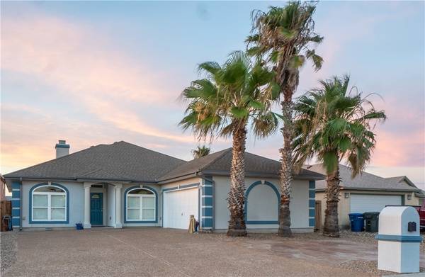 Photo This will definitely get your attention Home in Corpus Christi. 3 Beds, 3 Baths $517,000