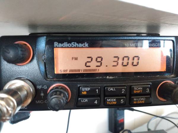 Photo 10 meter Radio Shack HTX-10 $120