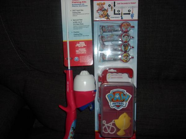 Fishing pole and Fun Pack $20
