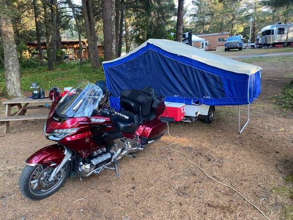 Photo Motorcycle Pop up tent trailer $3,000