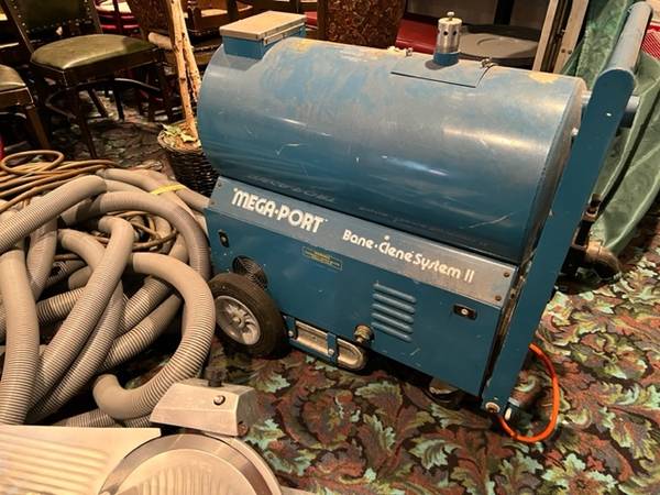 Photo Portable Carpet Cleaning Equipment $2,000