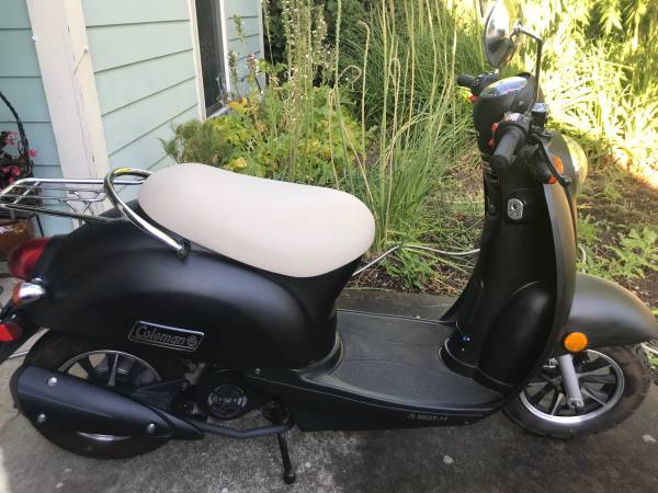 Photo like new scooter $900