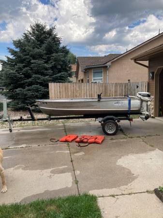 Photo 12 ft Alumacraft , boat , motor , trailer $1,600