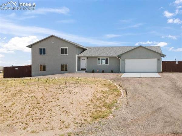 Photo Can you see it Home in Pueblo West. 4 Beds, 3 Baths $390,000