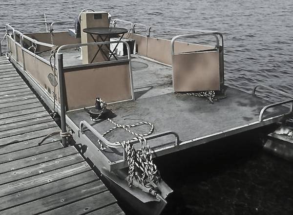 Great pontoon boat $35,000