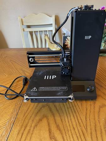 Photo Monoprice MP i3 Mini 3D Printer $100