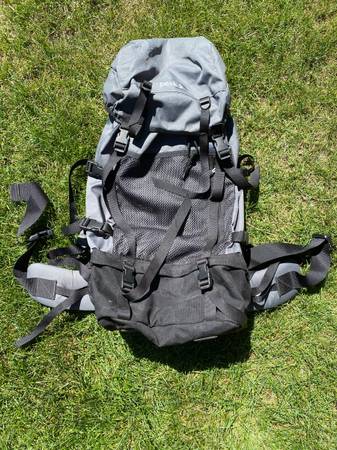 Photo NEW Coleman Peak 1 Shoshone Internal frame Backpack $39