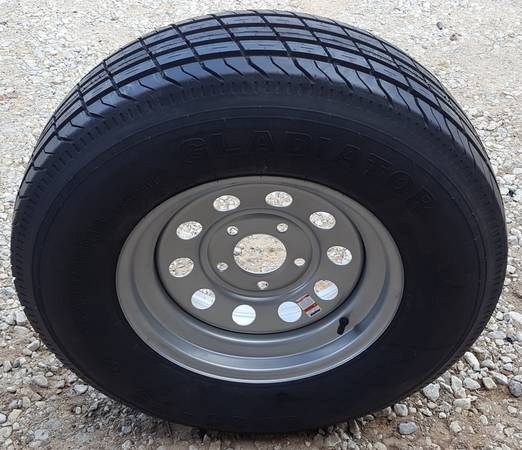 Photo 15 Gladiator Trailer Tire 225-75-R15 on 15x5 5 Lug Silver Mod Wheel $165
