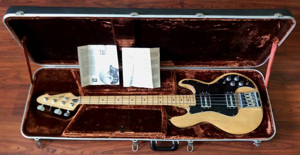 Photo 1979 Peavey T-40 Bass Super clean Exc w Case $1,050