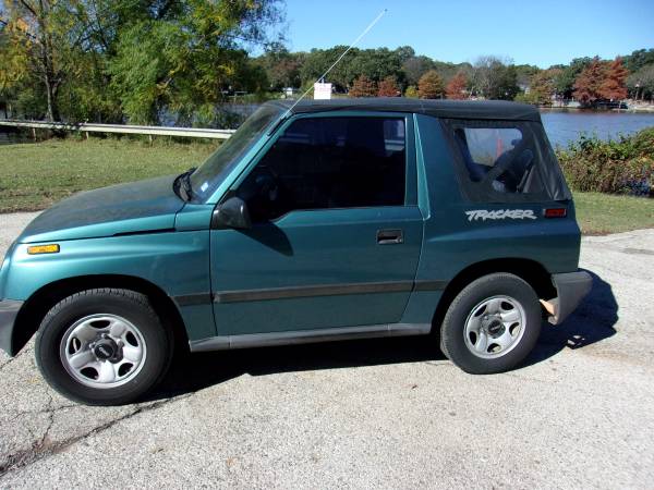 1997 Geo Tracker Convertible - $5500 (alvarado, Tx) 