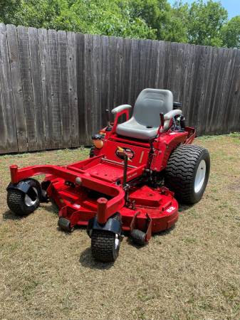 Photo 2006 Country Clipper Mower $1,950