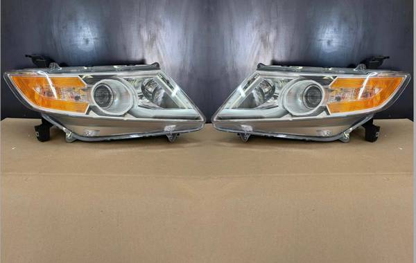 Photo 2011 - 2013 Honda Odyssey Headlights Pair NEW $230