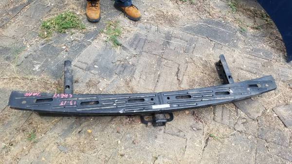 Photo 2015 Chevy Tahoe Trailer Hitch $125