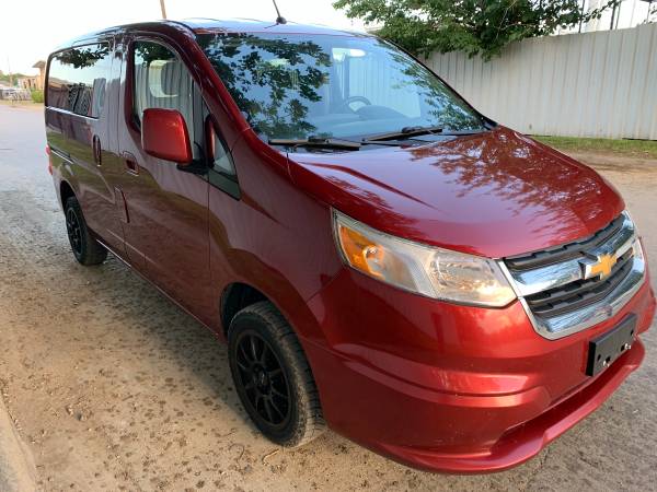 Photo 2015 Nissan NV200 cargo van With 79,201 miles Re-buildable repairable - $11,950 (Dallas)