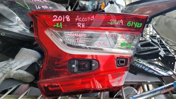 Photo 2021 Honda Accord Right Trunklid Light $85
