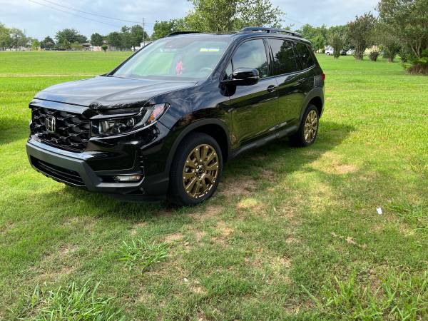 Photo 2022 Honda Passport Elite $36,000