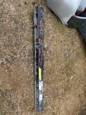 Photo 2023 Toyota Rav4 Right Rocker Panel $85