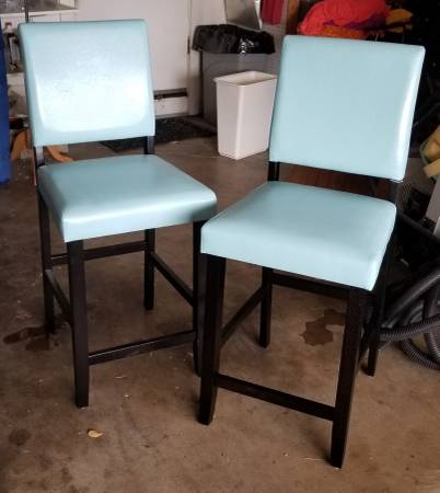 Photo 50 OFF Like New 2 Blue Vinyl Bar Chairs $85