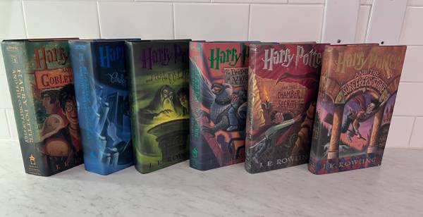 Photo 6 piece set of Harry Potter Books Hard back Series $35