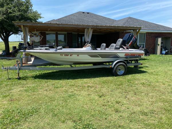 Almost new Skeeter SS140SP $9,200