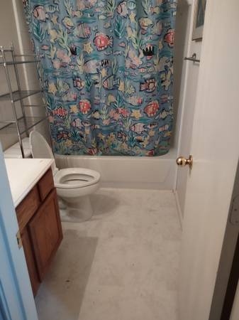 Photo Bedroom w private bathroom on the shores of Lake Ray Hubbard $1,200