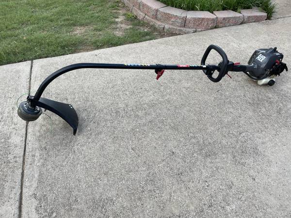 Photo Black Max 2-Cycle Gas String Trimmer  Blower Attachment $75